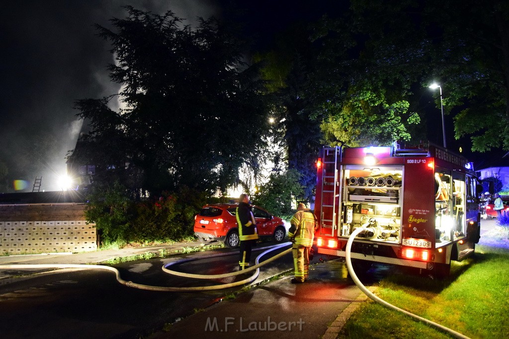 Grossfeuer Einfamilienhaus Siegburg Muehlengrabenstr P0091.JPG - Miklos Laubert